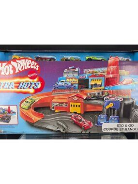 Hot Wheels Ultra Hots Sto & Go Playset With 5 Vehicles Mattel Track Storage Syst